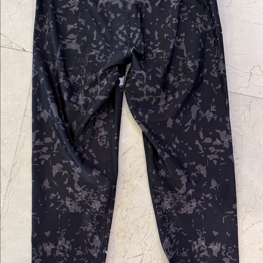 Shape Up Black and White Woman’s Leggings - Picture 11 of 11